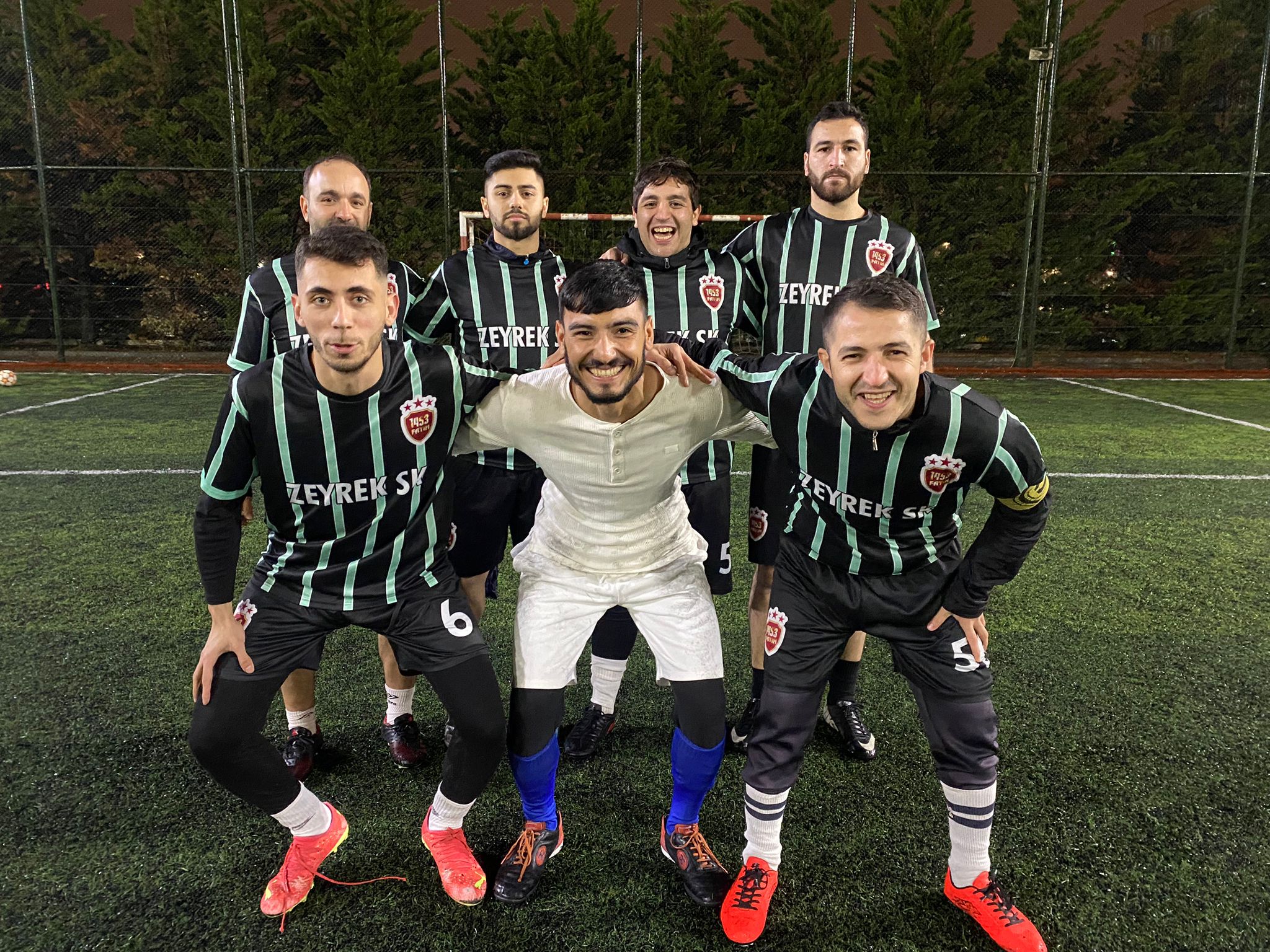 ZEYREK SK - SESSZ FIRTINA